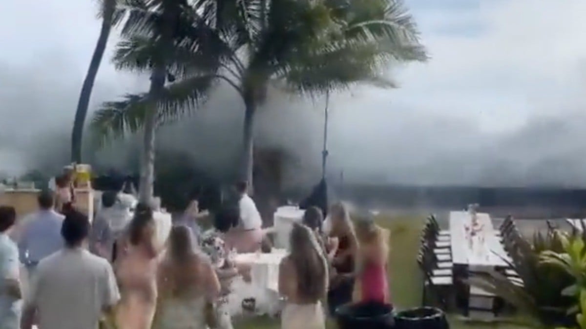 #VIDEO Azotan olas de hasta siete metros de altura en Hawái