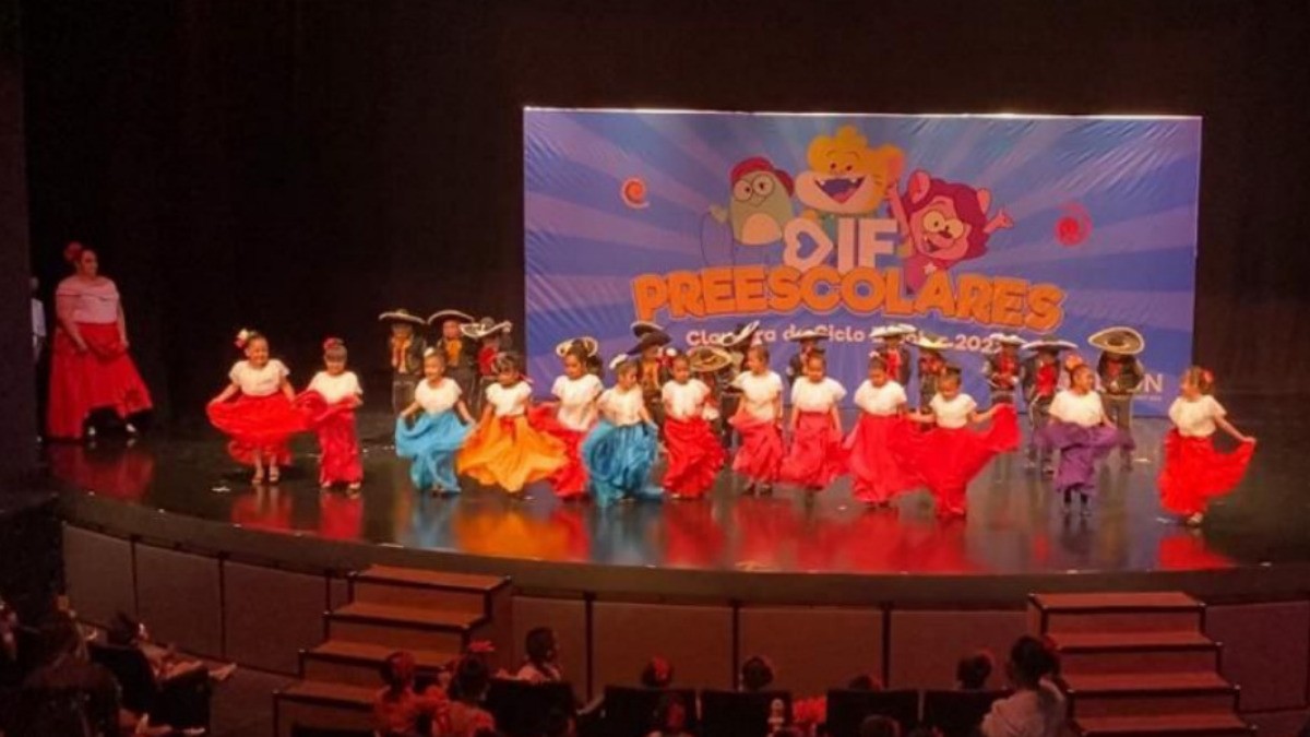 Pide alcaldesa a niñas y niños del DIF perseguir sus sueños