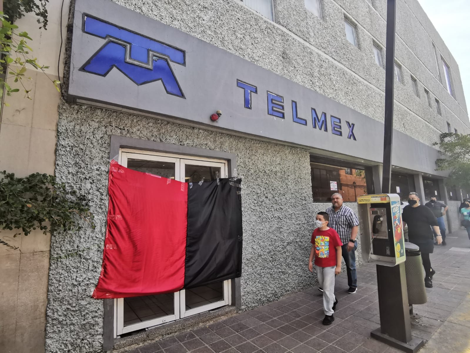 Se suman trabajadores de Telmex a huelga nacional en defensa de sus derechos