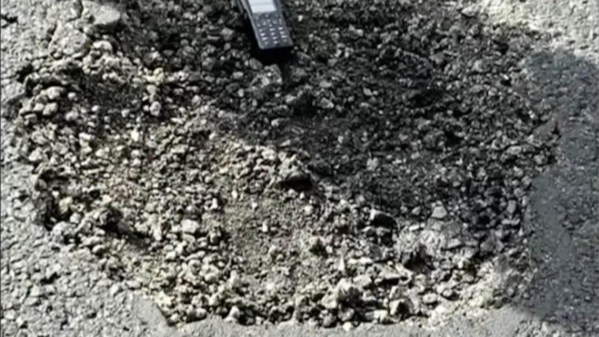 Reparan ‘bache’ en pista del Aeropuerto de México