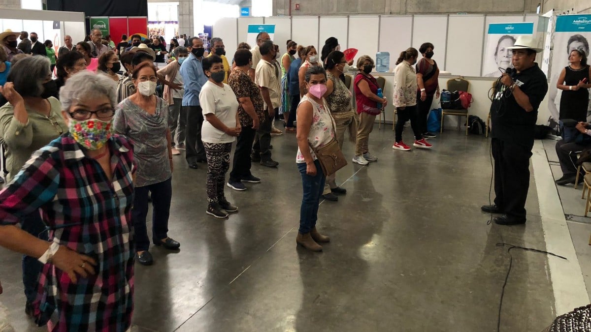 Con arte, cultura, deporte y recreación, festejan a Adultos Mayores en Guanajuato