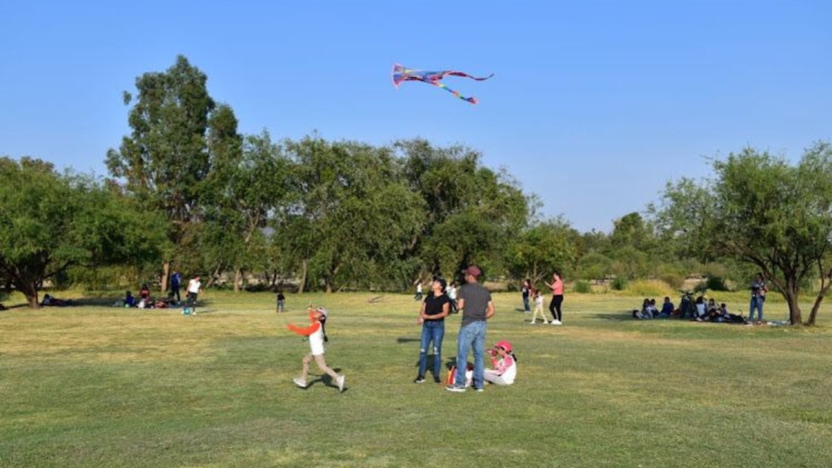 Aprovechan leoneses su parque gratuito