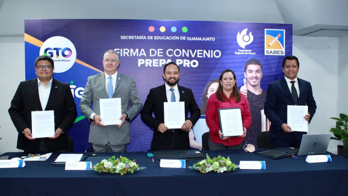 Invita SEG a estudiar la prepa de manera flexible