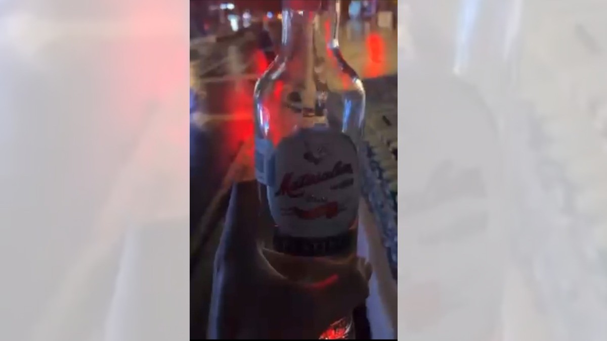 ¡Un 'enfiestado' quería convertir maratón en barra libre!