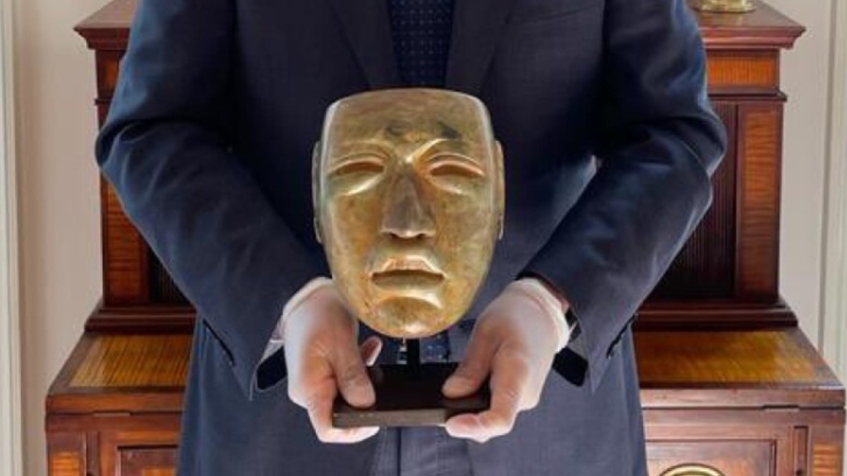 Recuperamos máscara olmeca de mil 500 años