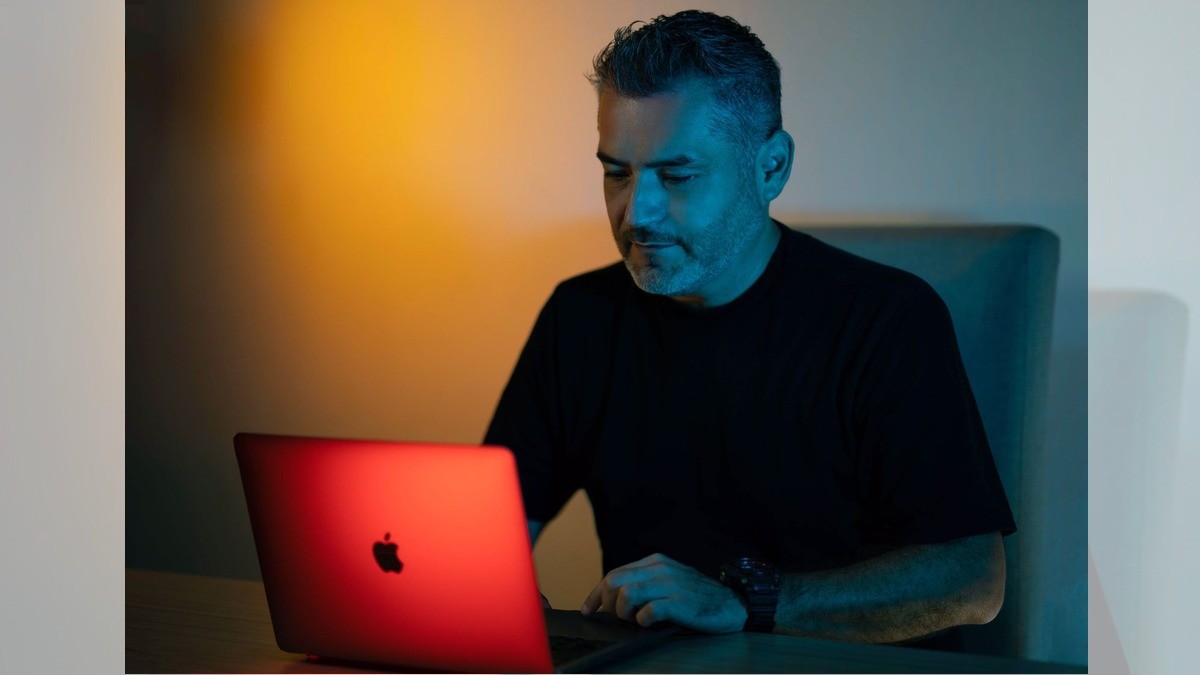 Cachorroo07 enamora a través de su lente