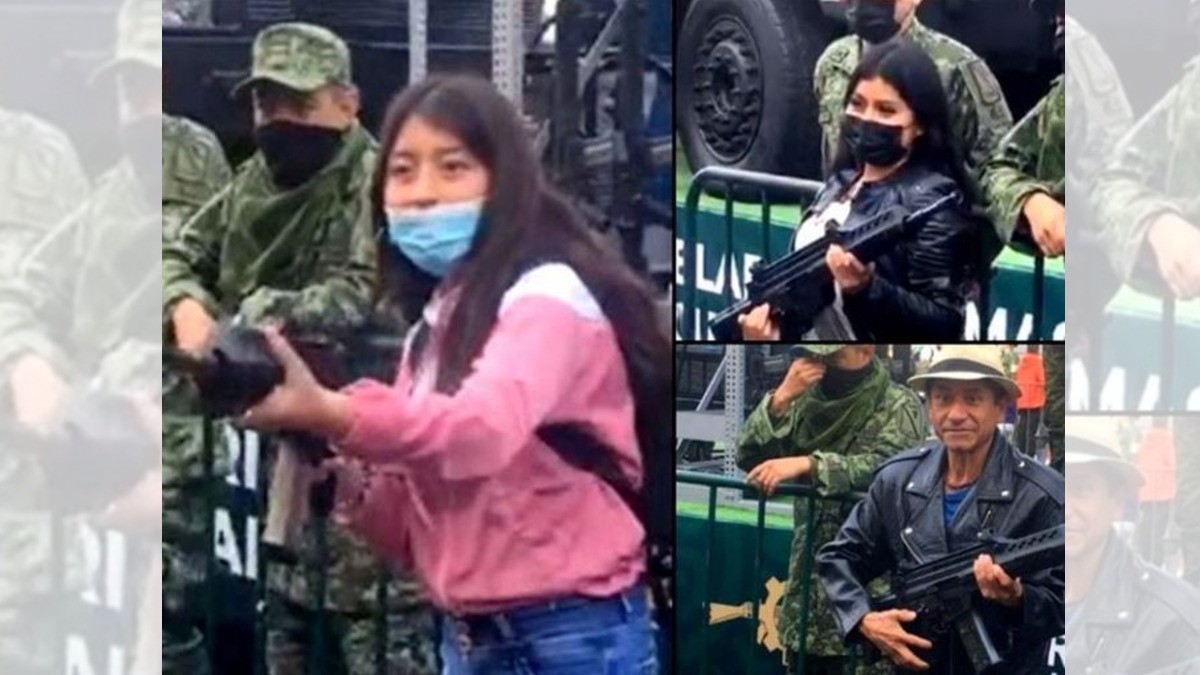 Militares prestan su arma para tomarse la foto del recuerdo