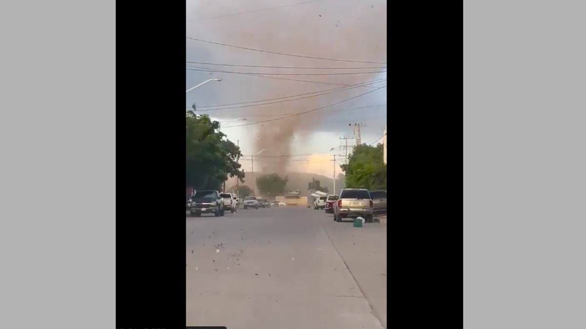 ¡Los sorprende el chiflón!