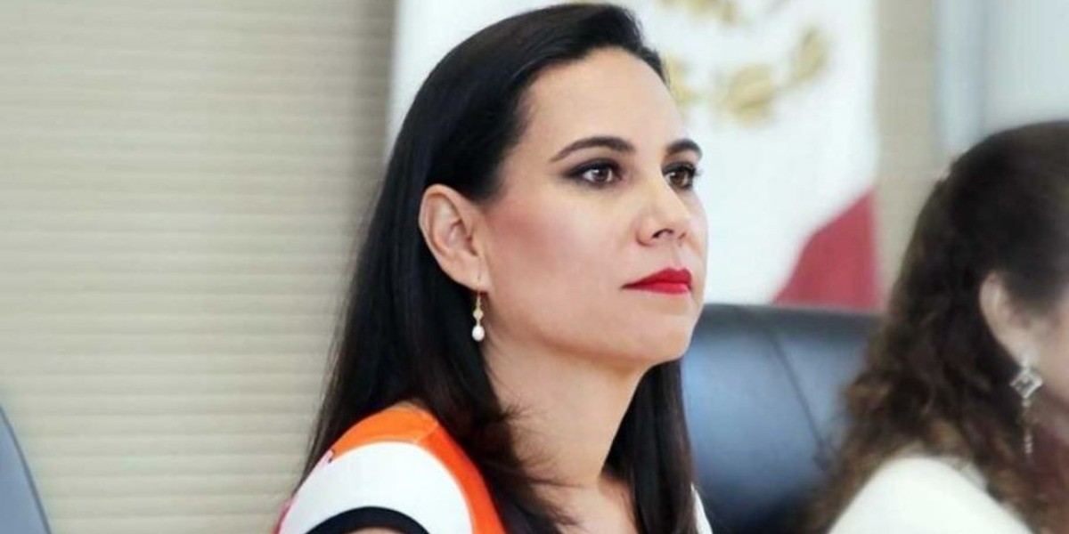 Lorena se disculpa con agredidas; afectadas la rechazan