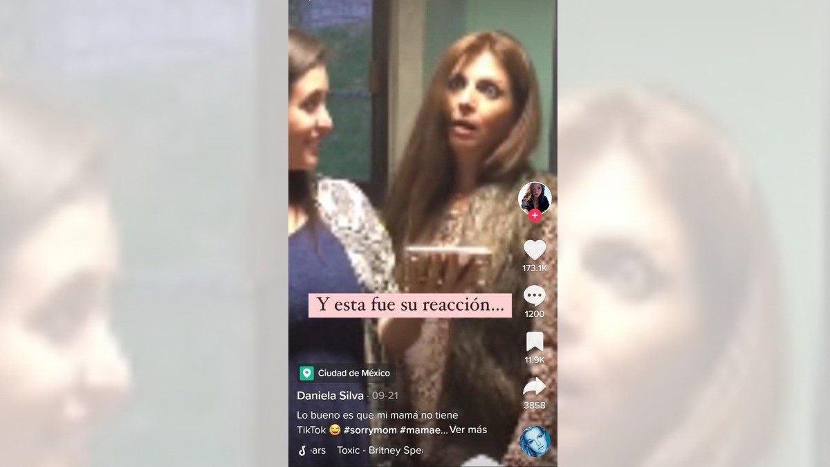 ¡Zaz! Mujer se desmaya al enterarse de que será abuela