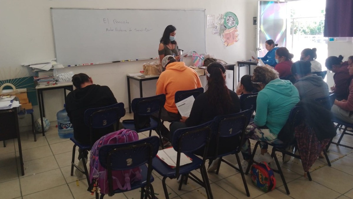 Para tener aceptación, jóvenes han tenido que fumar o tomar alcohol