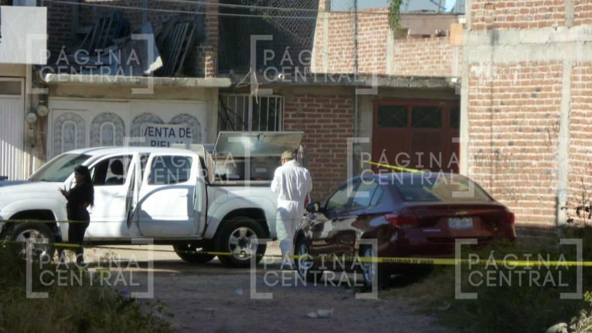 Abandonan cuerpo encajuelado en Lomas de Medina