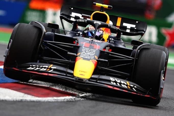 En su casa y con su gente se le respeta; Checo logra podio