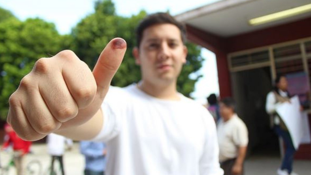 Buscan que jóvenes de 18 años formen parte de ayuntamientos