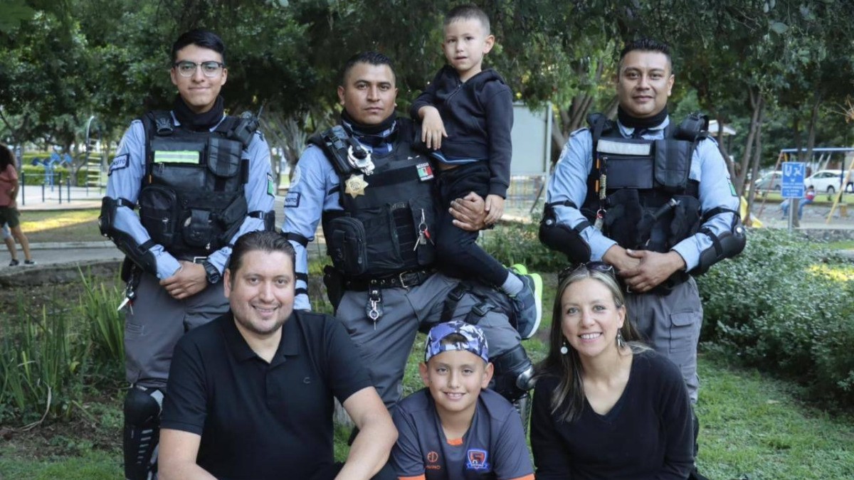 Policías viales salvan a pequeño de morir ahogado