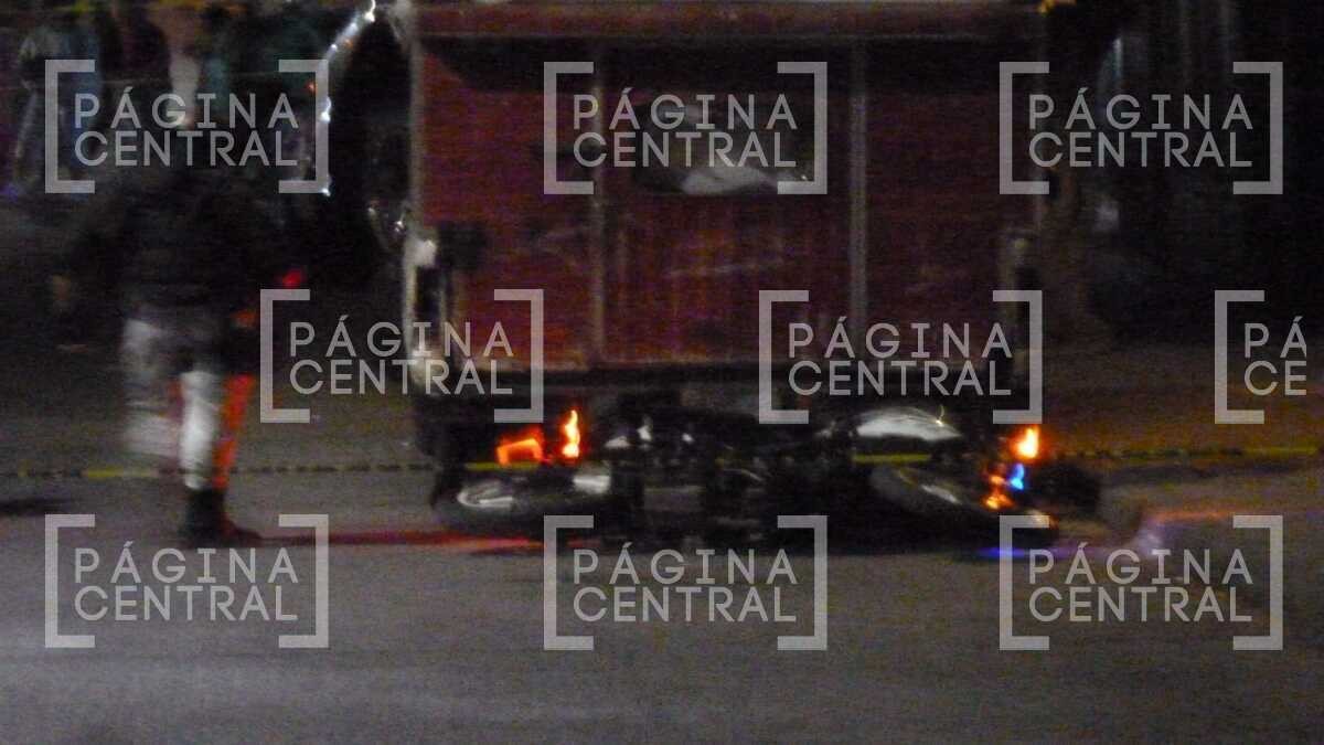 Asesinan a motociclista en los Olivos