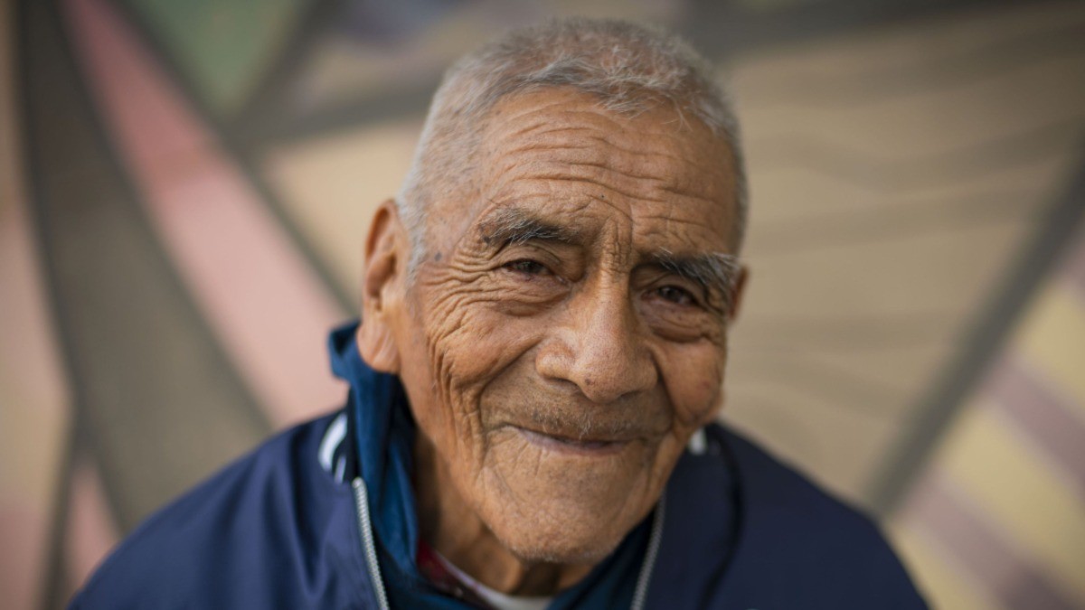 ¡Se gradúa don Felipe a los 84 años!