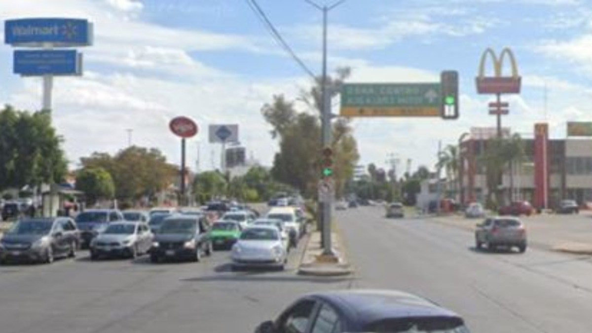 Habilitan retorno y cruce peatonal sobre bulevar Clouthier