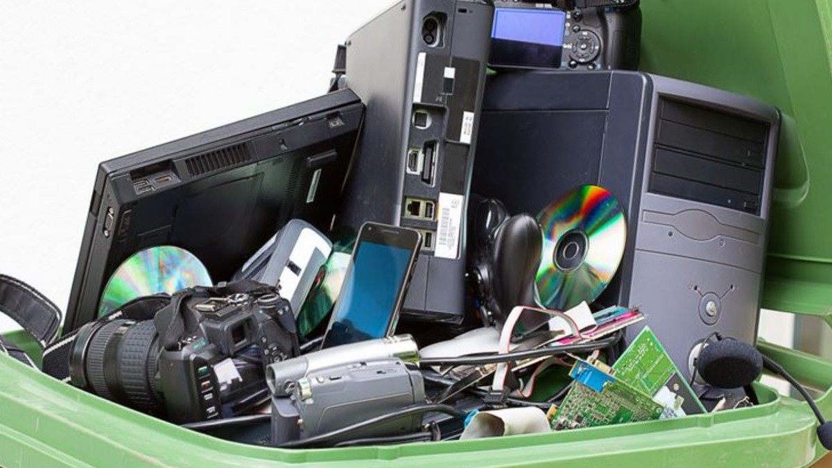 ¡Saca tu basura electrónica!