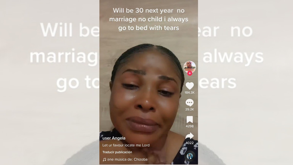 ¡Joven llora por llegar a los 30 sin hijos ni marido!