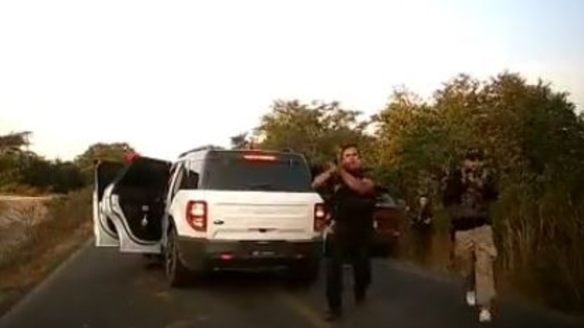 “¡Somos maestros, no disparen!” se viraliza video de emboscada carretera