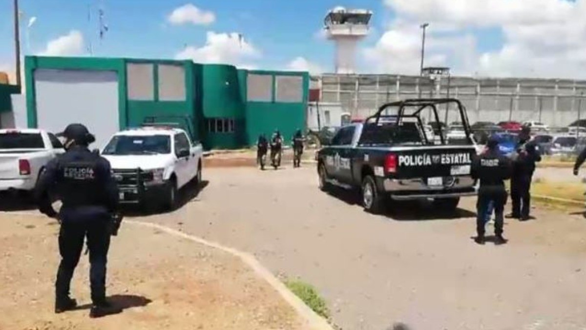 Reos cavan túnel en prisión de Zacatecas, ¡y los cachan!