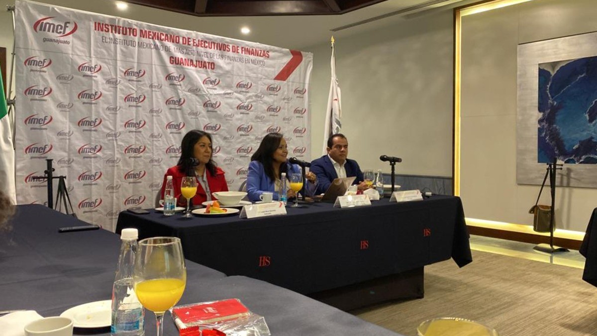 Continúa en 2023 un panorama económico adverso: IMEF