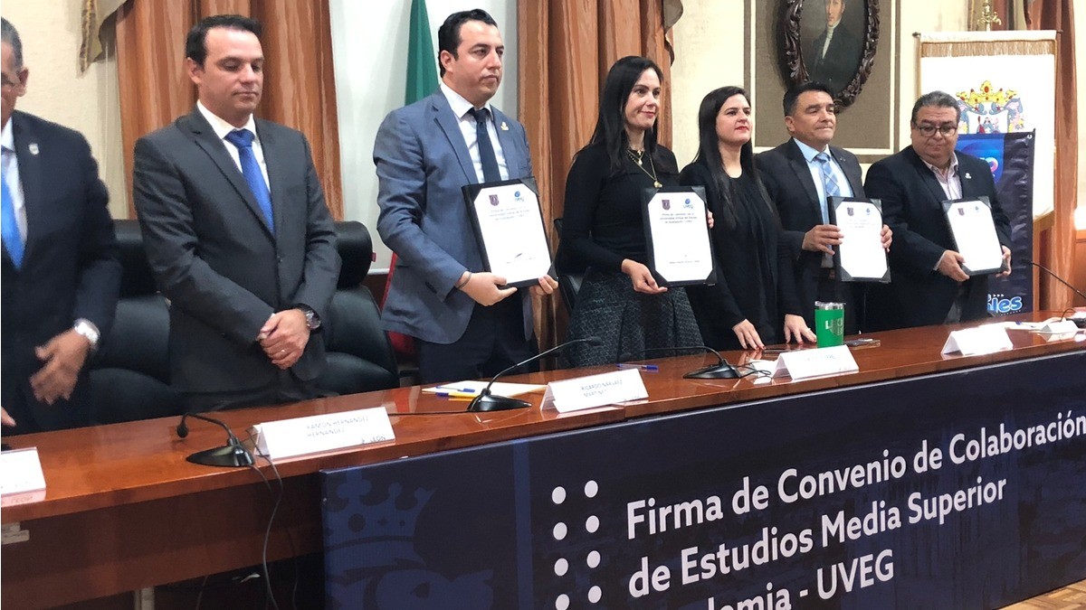 Suman esfuerzos Gobierno Municipal y la UVEG en beneficio de los cadetes