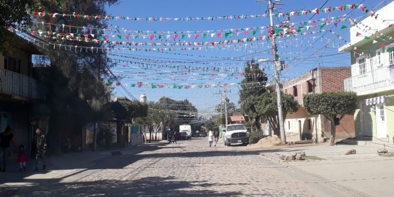 Comunidades de León reciben a migrantes; Duarte está de fiesta