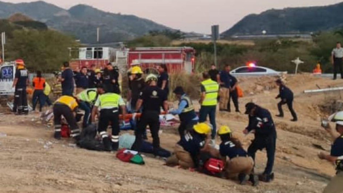 Dan de alta a cuatro lesionados de accidente en Nayarit