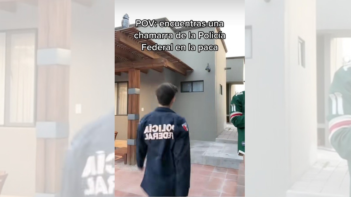 Tiktokero encuentra uniforme de la Policía Federal en la paca, ¡y lo modela!