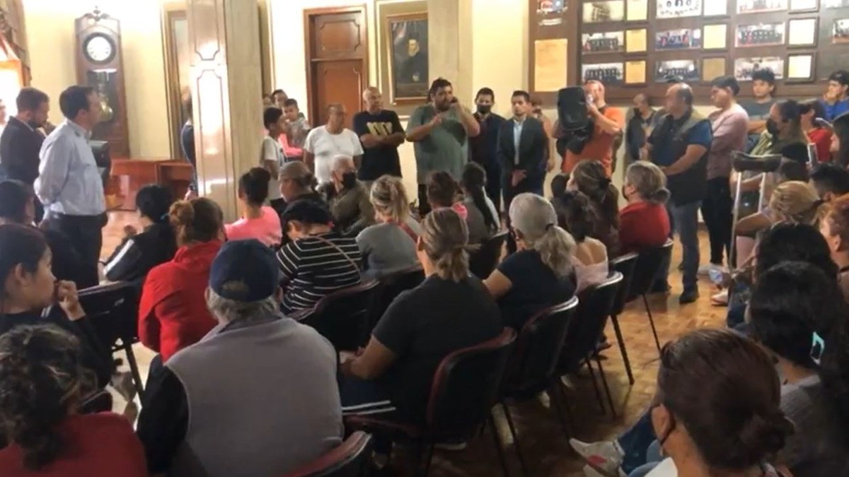 Rechazan tianguistas de León I ser reubicados