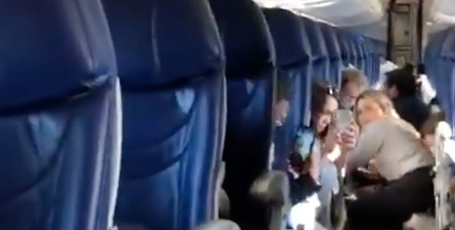 Atacan a balazos avión de Aeroméxico