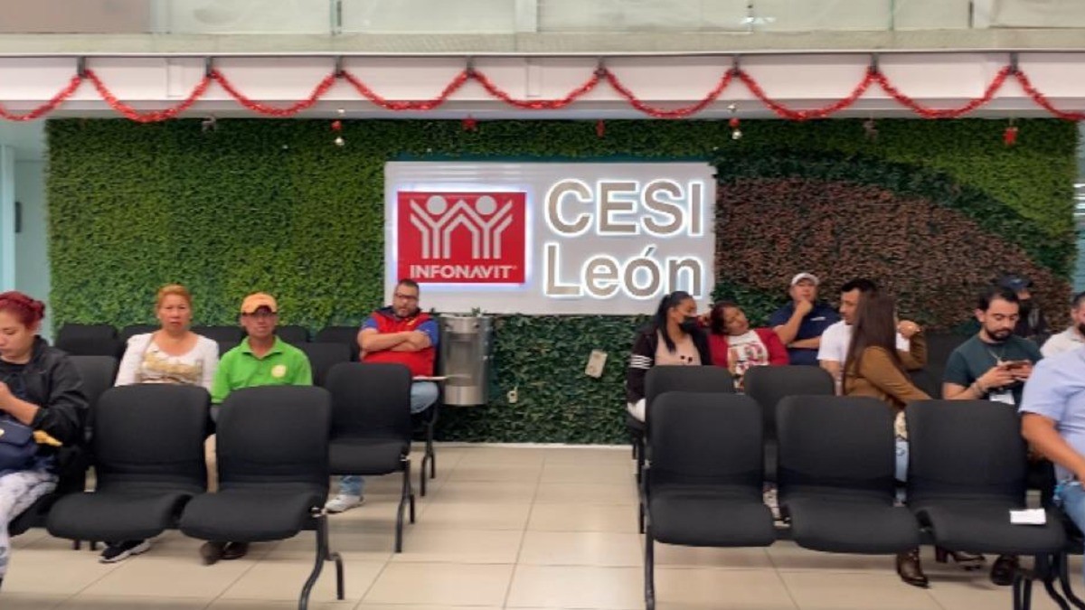 Martes, último día para convertir crédito de Infonavit de VSM a pesos 