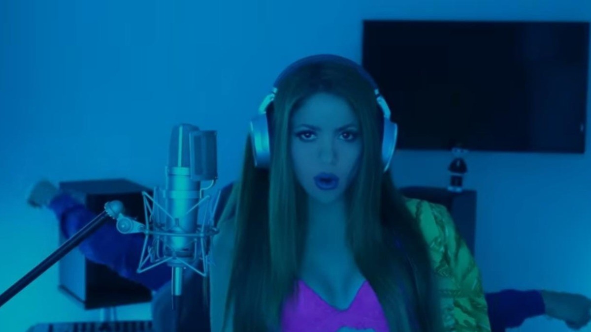 Shakira le lanza “claras” indirectas a Piqué