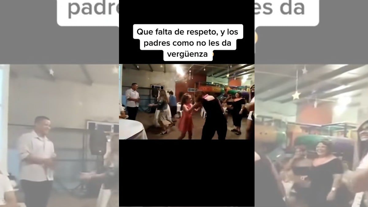 ¡Niña pelea con invitada por el ramo de la novia!