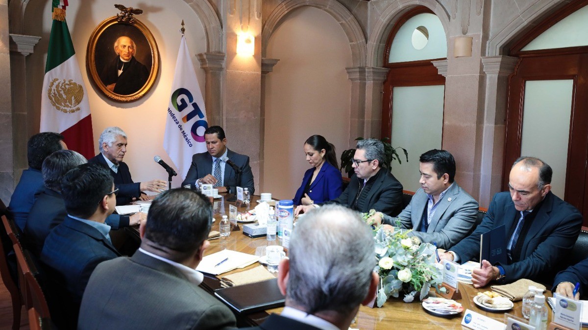 Avanzan Federación y Estado en el proyecto de agua para Guanajuato