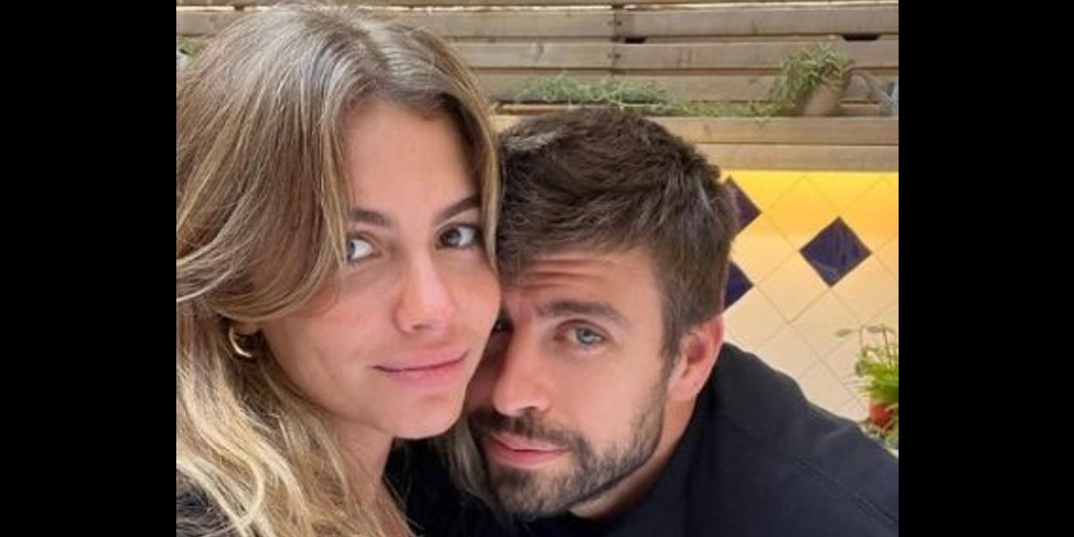 Piqué se 'destapa' y publica su primera selfie con Clara Chía