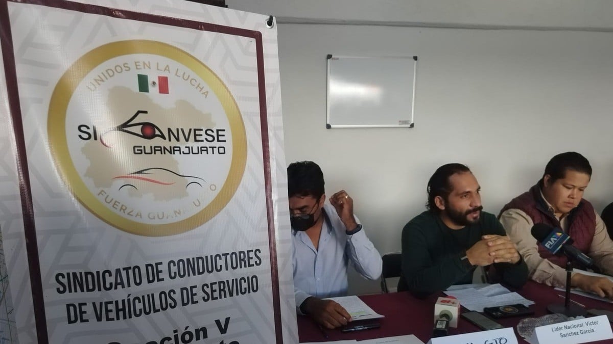 Denuncian favoritismo en registro a plataforma de taxi privado