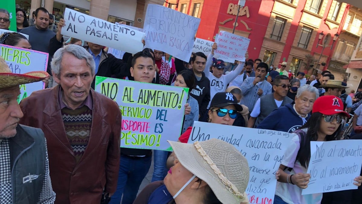 Dicen ¡no! al aumento en el transporte público: Alza la Voz