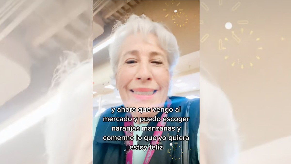 Se divorcia tras décadas de matrimonio y se declara feliz