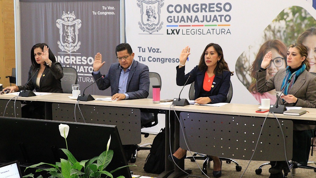 Hijos de víctimas de feminicidio y homicidio recibirán apoyos del gobierno