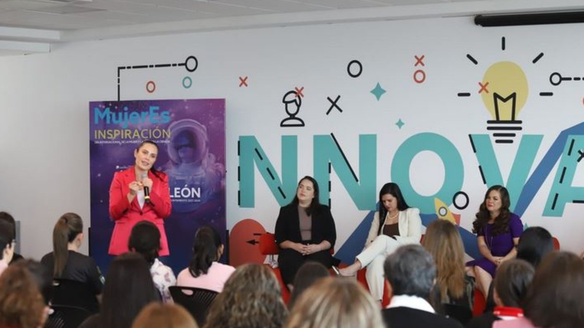 Impulsa León desarrollo de niñas en la ciencia