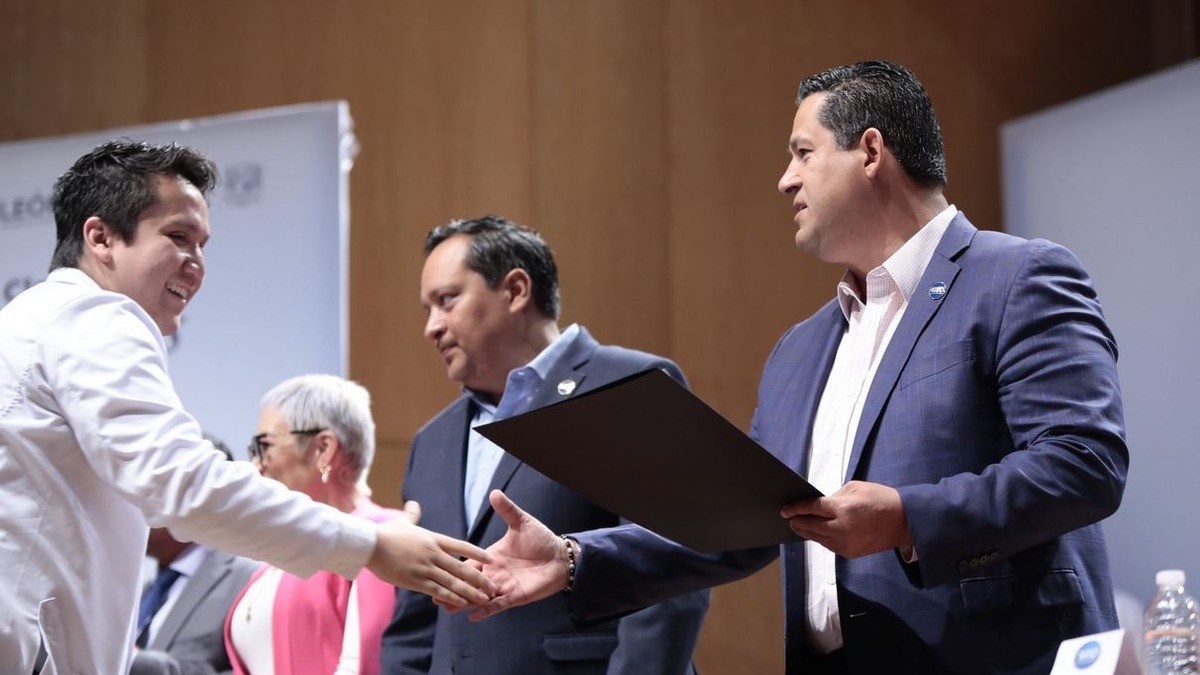 Guanajuato no contratará médicos cubanos: gobernador