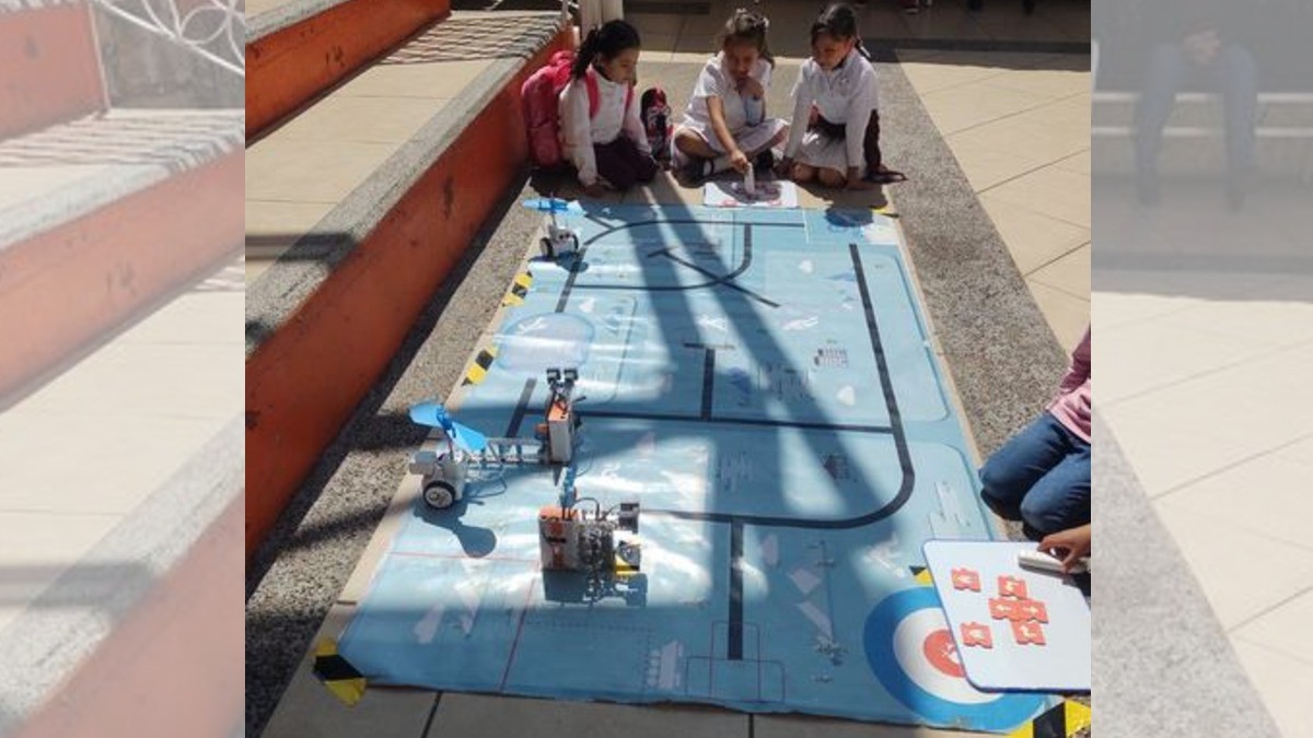Fomentan robótica entre niñas de Guanajuato capital