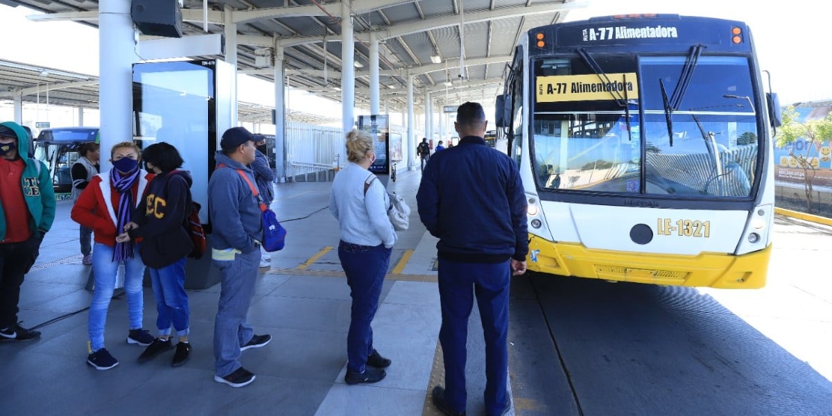 Diputada pide exhortar a León reorientar gastos y disminuir tarifa del transporte público