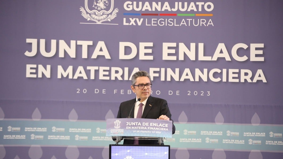 Pide secretario de finanzas cautela en gastos municipales