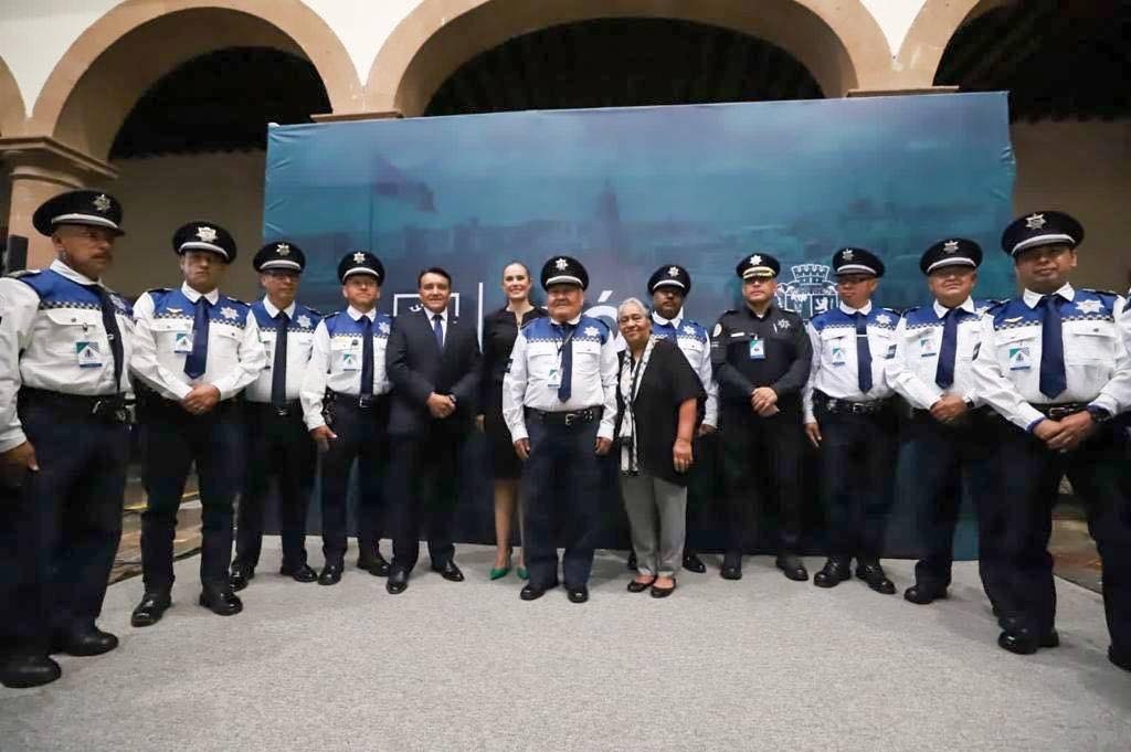 Llama comandante retirado a nuevas generaciones a valorar la carrera policial