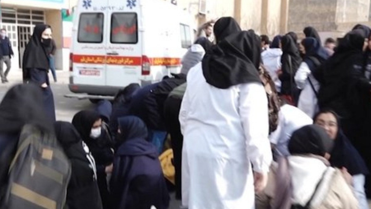Irán dispersa protestas contra sospechosas intoxicaciones de niñas estudiantes