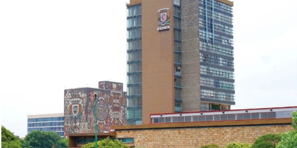 Busca Morena quitar autonomía a UNAM